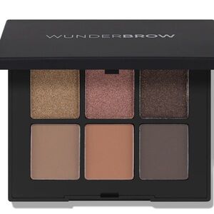 Brand new sealed box. Eyeshadow palette 6 shades for Smokey eyes